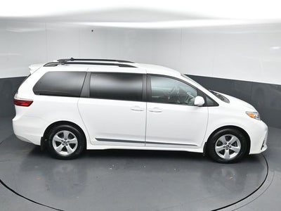 2018 Toyota Sienna LE 7 Passenger