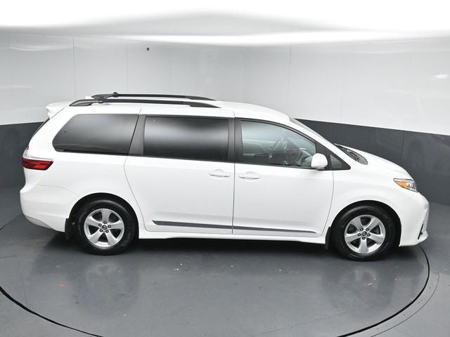 2018 Toyota Sienna LE 7 Passenger