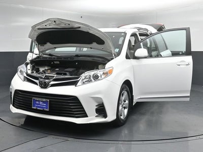 2018 Toyota Sienna LE 7 Passenger