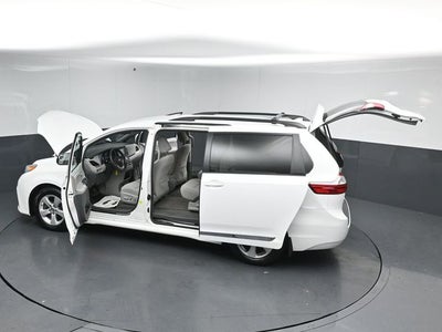 2018 Toyota Sienna LE 7 Passenger