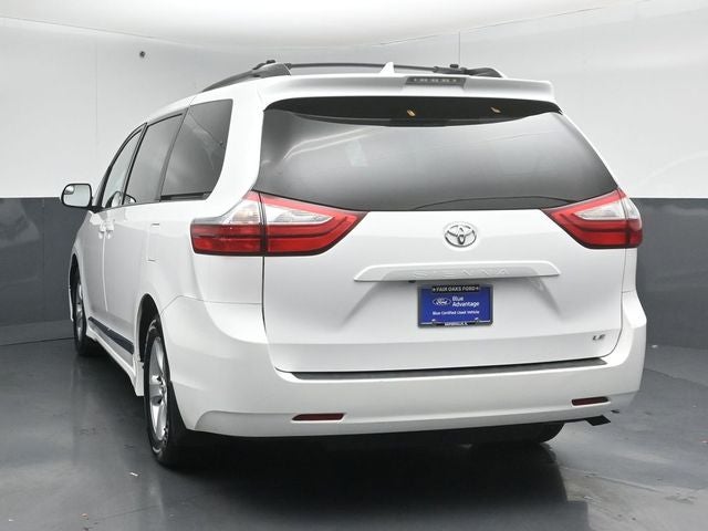 2018 Toyota Sienna LE 7 Passenger