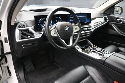 2023 BMW X7 xDrive40i