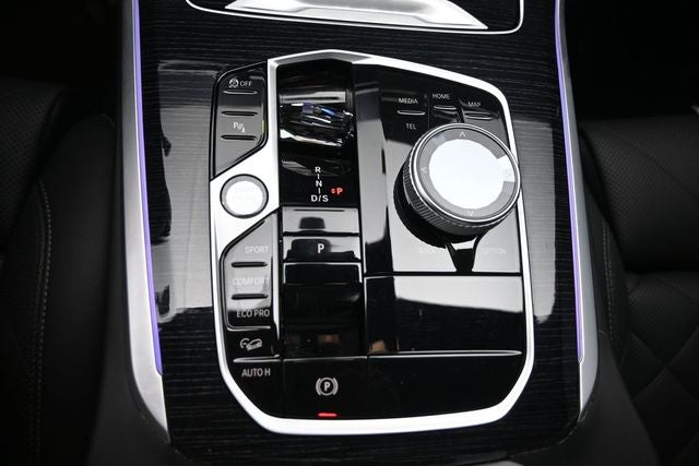2025 BMW X5 xDrive40i M Sport