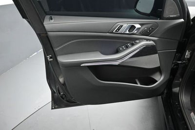 2025 BMW X5 xDrive40i M Sport