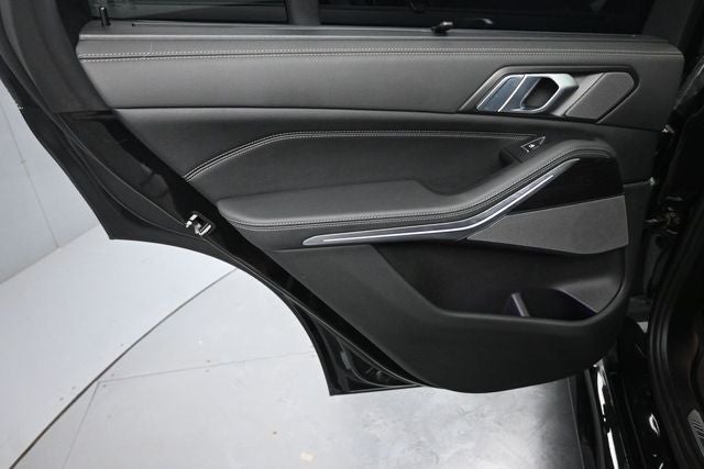2025 BMW X5 xDrive40i M Sport