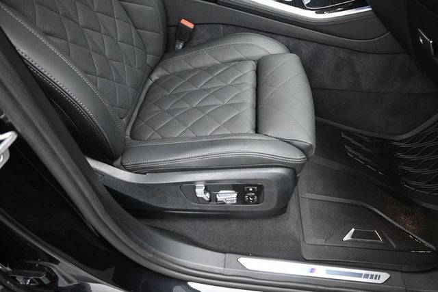2025 BMW X5 xDrive40i M Sport