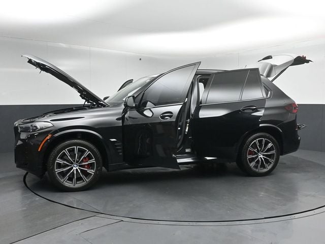 2025 BMW X5 xDrive40i M Sport