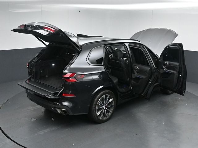 2025 BMW X5 xDrive40i M Sport