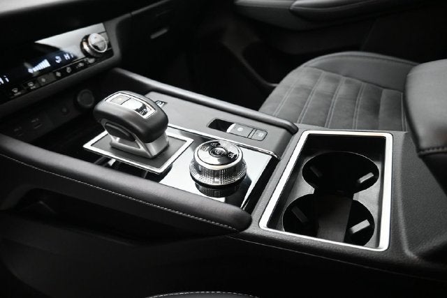 2025 Mitsubishi Outlander PHEV SE