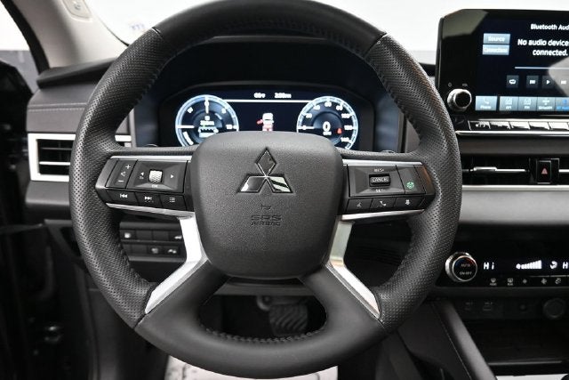 2025 Mitsubishi Outlander PHEV SE