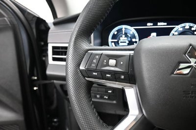 2025 Mitsubishi Outlander PHEV SE