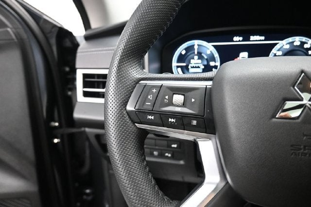 2025 Mitsubishi Outlander PHEV SE