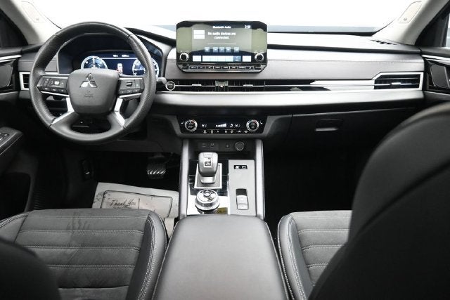 2025 Mitsubishi Outlander PHEV SE