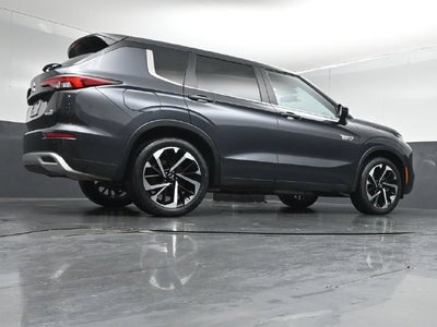 2025 Mitsubishi Outlander PHEV SE