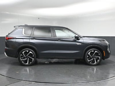 2025 Mitsubishi Outlander PHEV SE