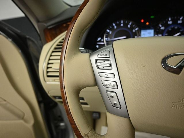 2016 INFINITI QX80 Tech
