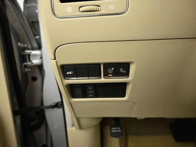 2016 INFINITI QX80 Tech