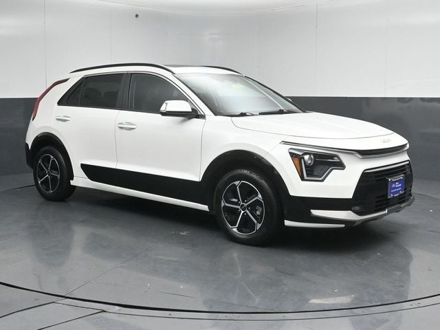 2025 Kia Niro SX