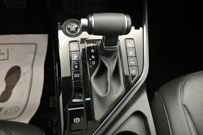 2025 Kia Niro SX