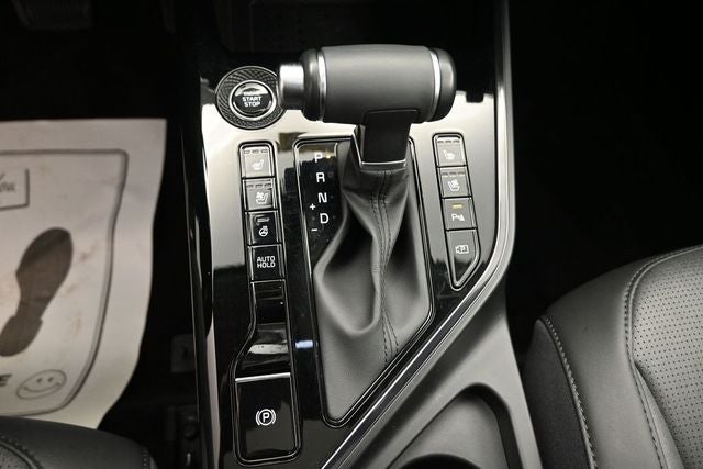 2025 Kia Niro SX
