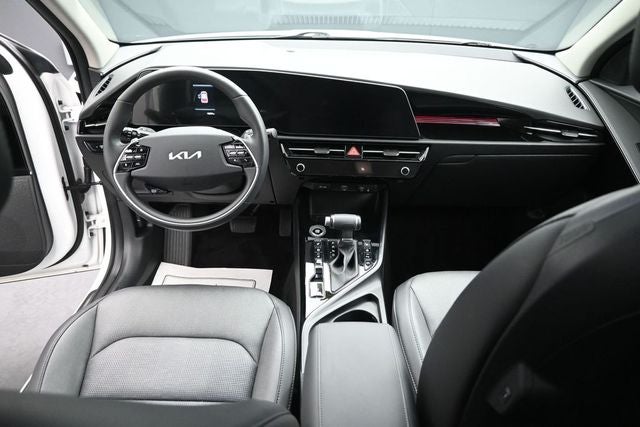 2025 Kia Niro SX