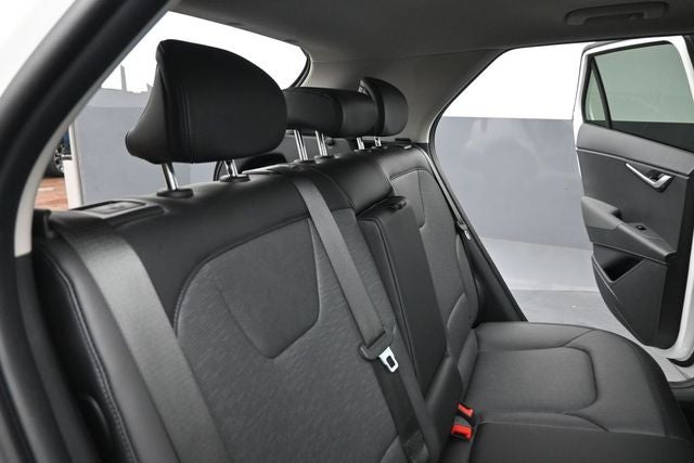 2025 Kia Niro SX