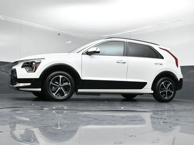 2025 Kia Niro SX