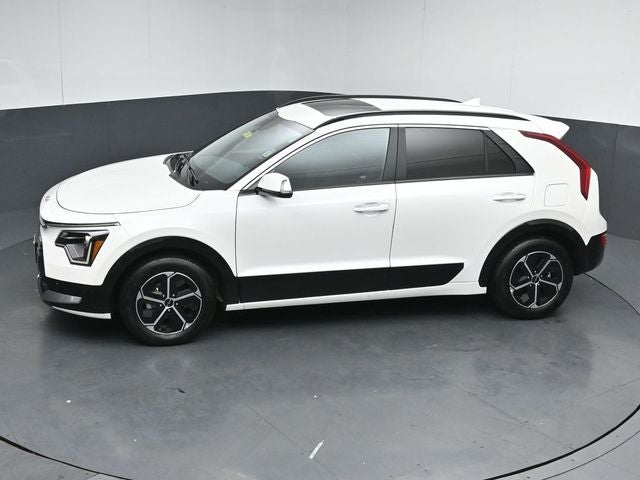 2025 Kia Niro SX