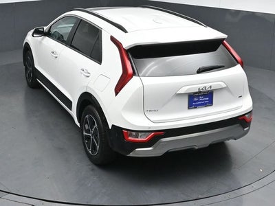 2025 Kia Niro SX