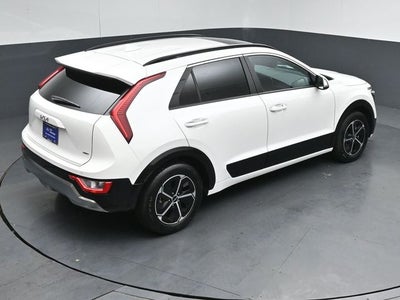 2025 Kia Niro SX
