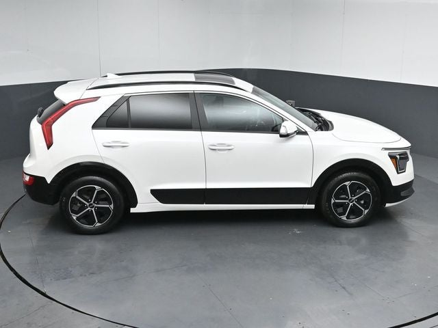 2025 Kia Niro SX