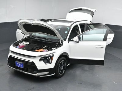 2025 Kia Niro SX