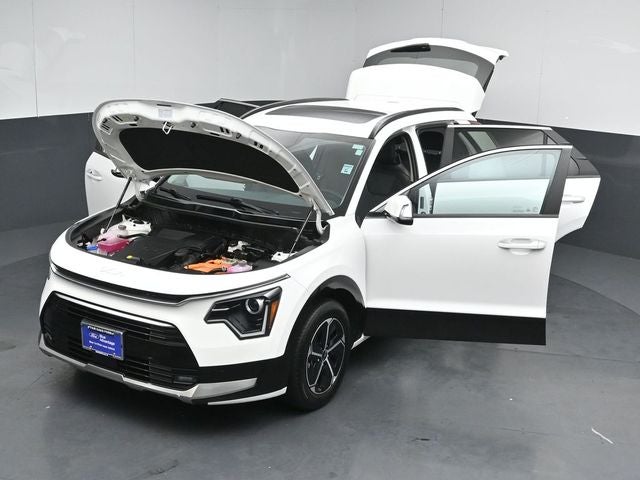 2025 Kia Niro SX