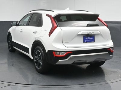 2025 Kia Niro SX