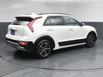 2025 Kia Niro SX
