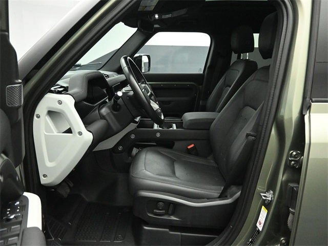 2022 Land Rover Defender 110 SE
