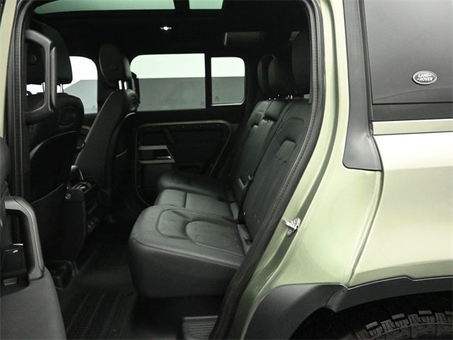 2022 Land Rover Defender 110 SE