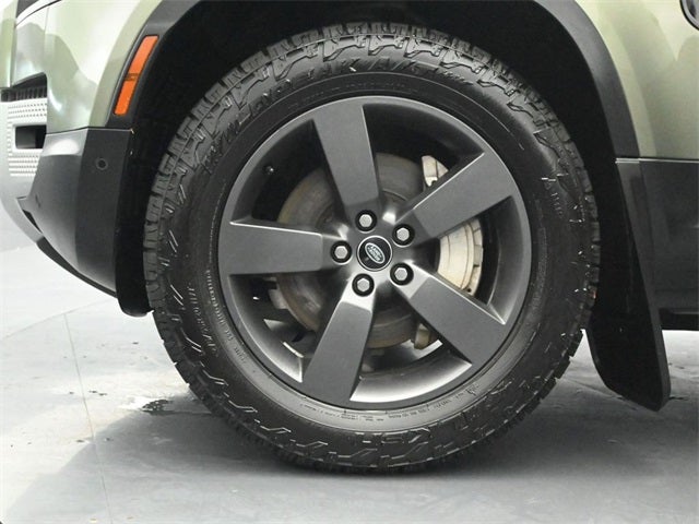 2022 Land Rover Defender 110 SE