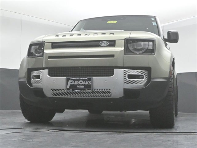 2022 Land Rover Defender 110 SE