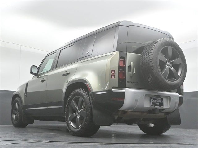 2022 Land Rover Defender 110 SE