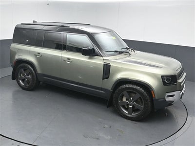 2022 Land Rover Defender 110 SE