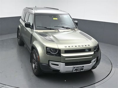 2022 Land Rover Defender 110 SE