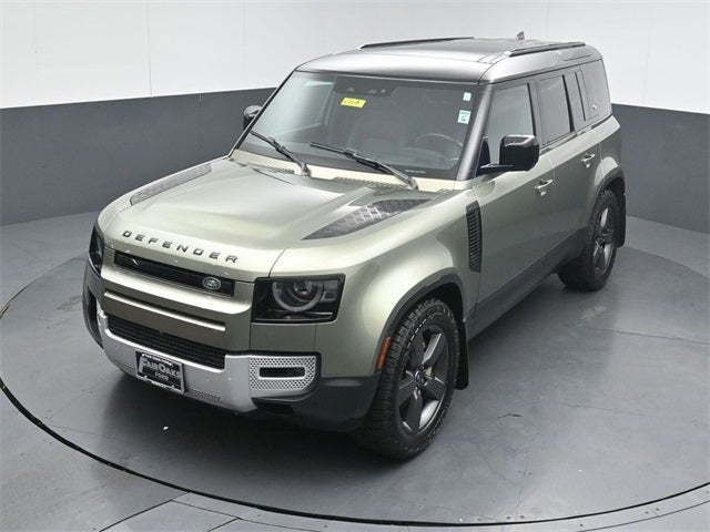 2022 Land Rover Defender 110 SE