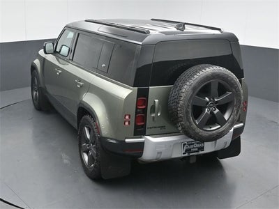 2022 Land Rover Defender 110 SE