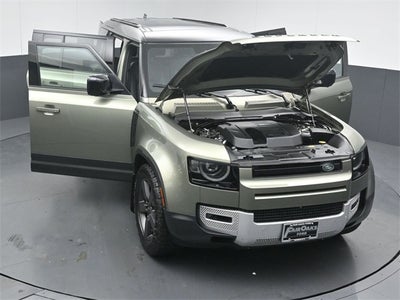 2022 Land Rover Defender 110 SE