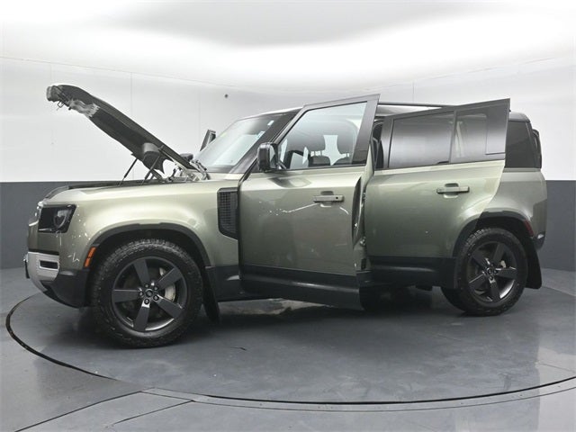 2022 Land Rover Defender 110 SE