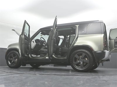 2022 Land Rover Defender 110 SE