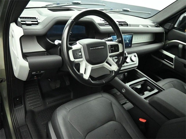 2022 Land Rover Defender 110 SE