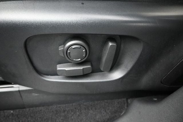 2024 Land Rover Discovery Metropolitan Edition