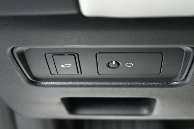 2024 Land Rover Discovery Metropolitan Edition